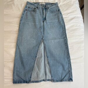 Abercrombie & Fitch Blue Relaxed Fit Jeans